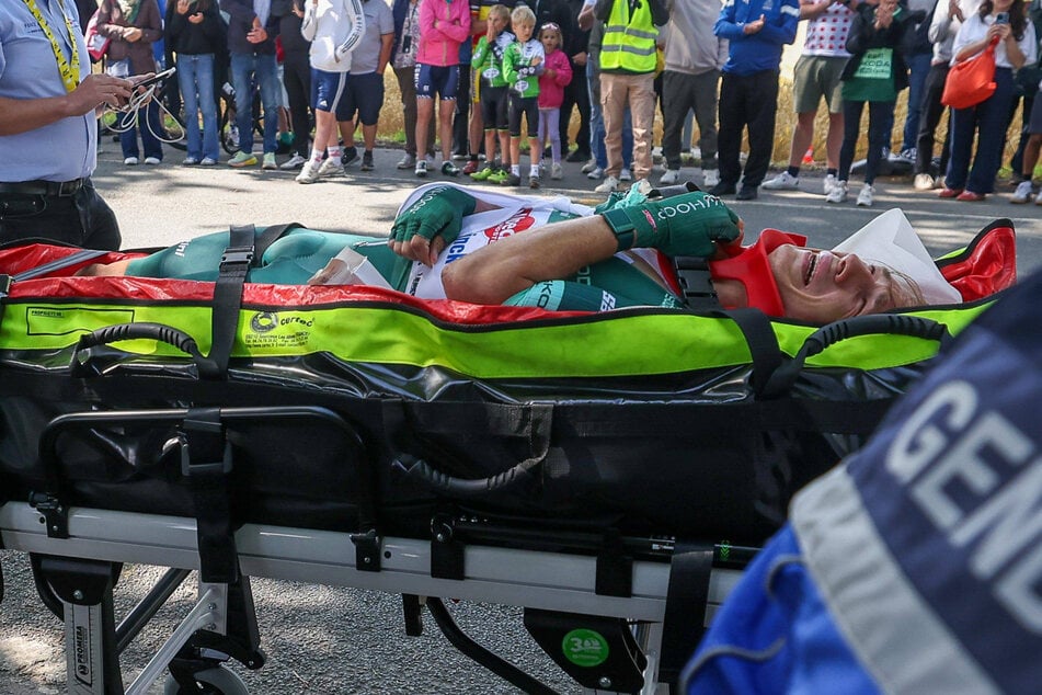 Tour de France: Schwerer Sturz von Sprint-König Philipsen überschattet dritte Etappe