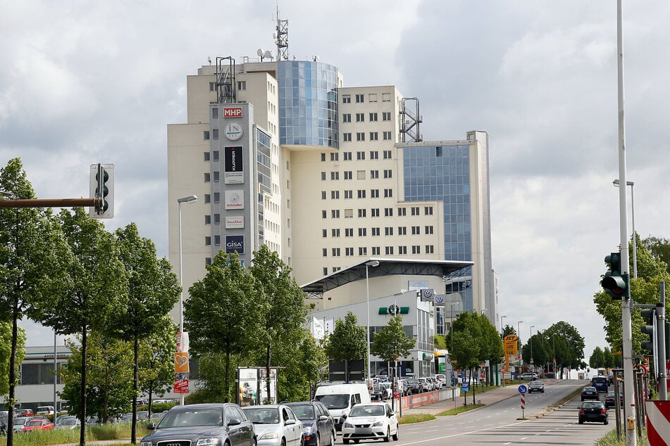 Die Firma "Melango" hatte ihren Sitz im Solaris-Turm in der Neefestraße.