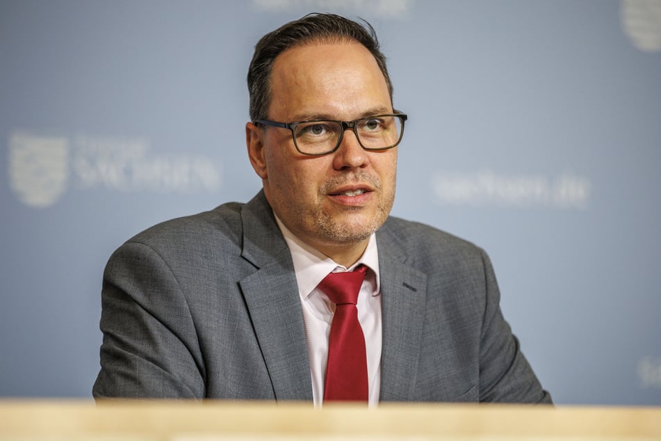 Von der SPD nominiert: Wirtschaftsminister Dirk Panter (52).