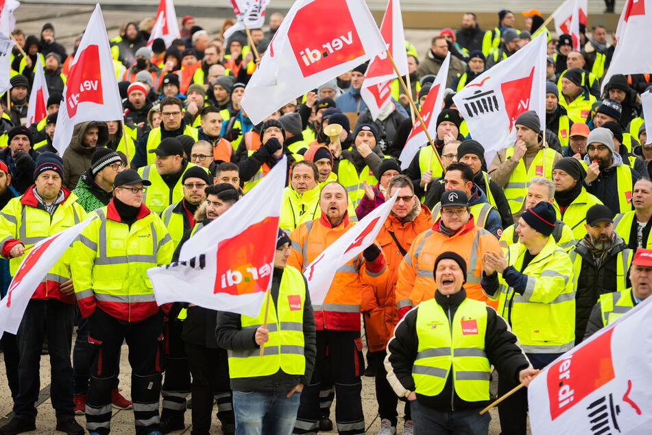Größere Demonstrationen und Kundgebungen sind in Dortmund, Köln, Düsseldorf und Aachen geplant. (Symbolbild)