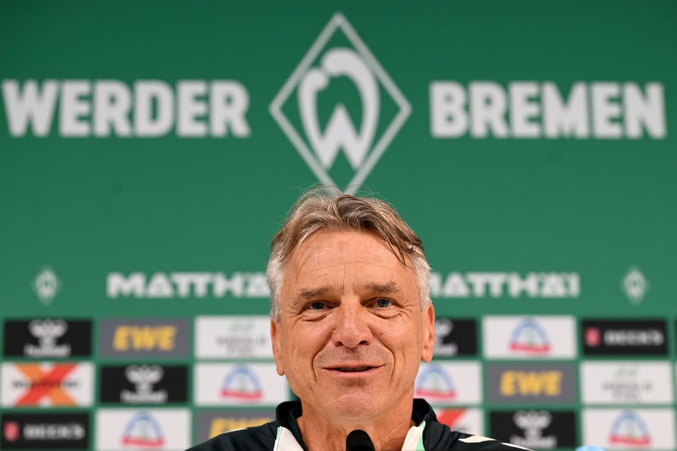 Der neue Trainer Horst Steffen (56) hat ganz klare Vorstellungen vom Umgang miteinander.