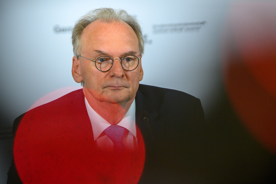 Sachsen-Anhalts Ministerpräsident Reiner Haseloff (67, CDU) fordert eine Rückgabe der CO2-Steuereinnahmen an die Bürger.