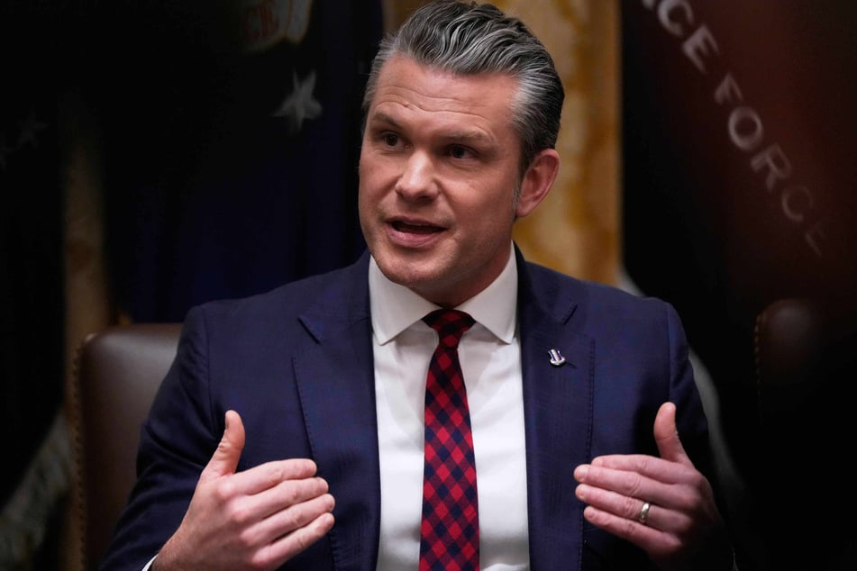 Nach Angaben von US-Verteidigungsminister Pete Hegseth (45) ist der Angreifer tot.
