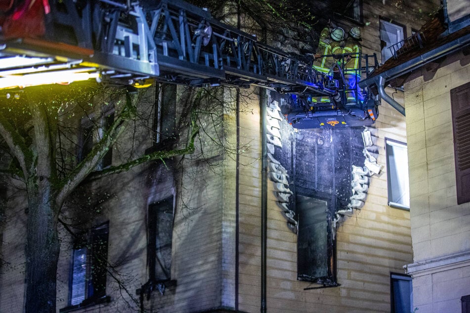 Bei dem Feuer entstand Schaden im sechsstelligen Bereich.
