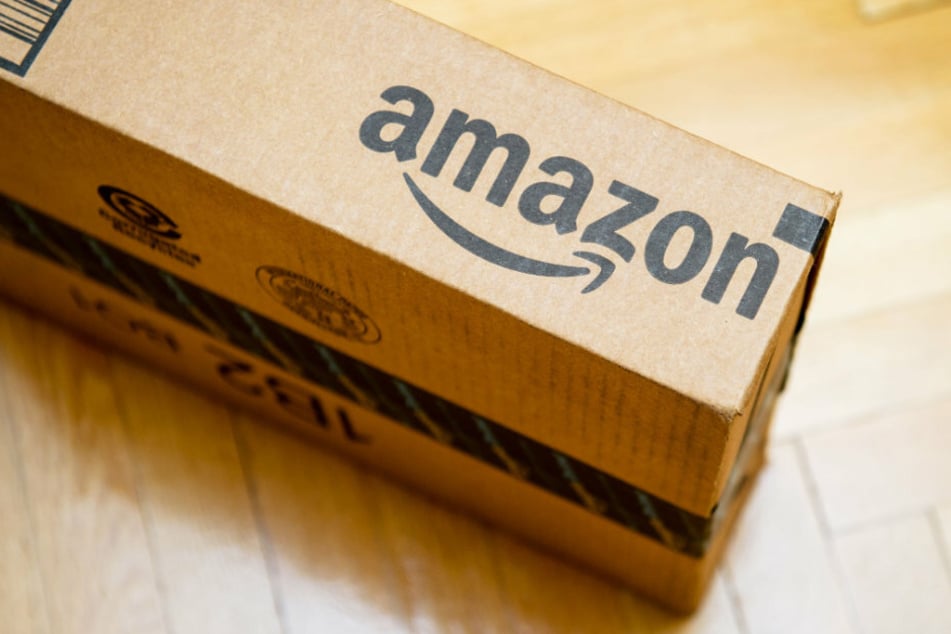 The Amazon logo should now include a suggestive wink to go with the smile.