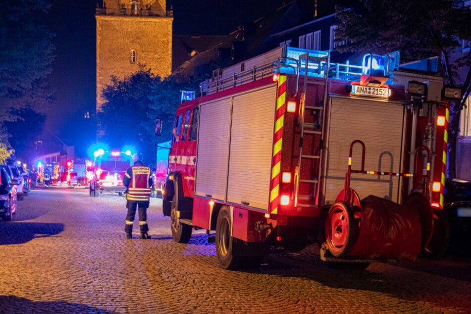 Die Feuerwehr rückte am Freitagabend in die "Große Kirchgasse" aus.