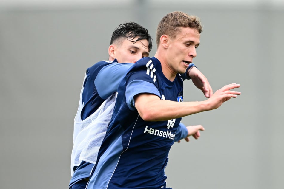 Anssi Suhonen (24, r.) kehrt nach seiner Leihe zurück in den Volkspark, dürfte dort aber nicht allzu lange bleiben. Alle Zeichen stehen auf Abschied.