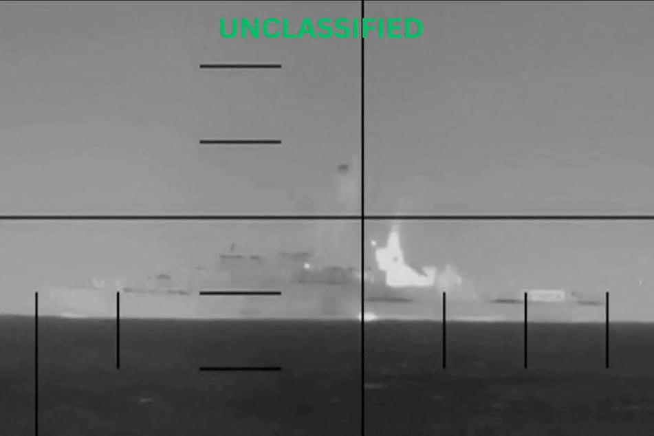 The sinking of an Iranian warship off the coast of Sri Lanka killed at least 87 people and left scores more missing.