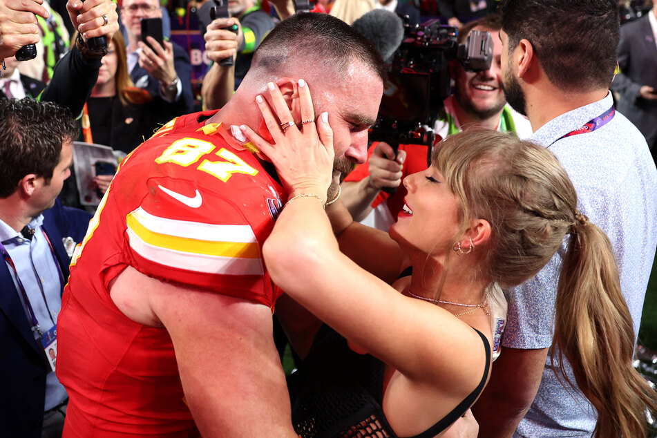 Taylor Swift's (r.) high-profile romance with NFL star Travis Kelce further bolstered her significance in pop culture.