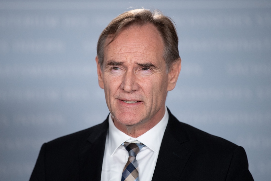Auch Leipzigs Oberbürgermeister Burkhard Jung (63, SPD) sprach sich während der Debatte für das Vorhaben aus.