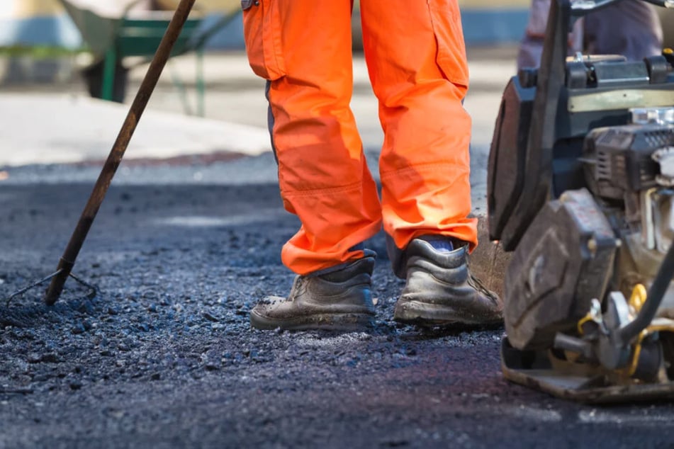 Auf der B101 finden ab kommender Woche umfangreiche Bauarbeiten statt. (Symbolfoto)