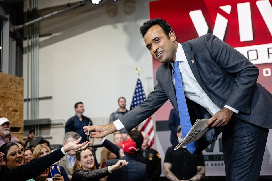 Vivek Ramaswamy has announced his bid to become the next governor of Ohio, receiving quick endorsements from Donald Trump and Elon Musk.