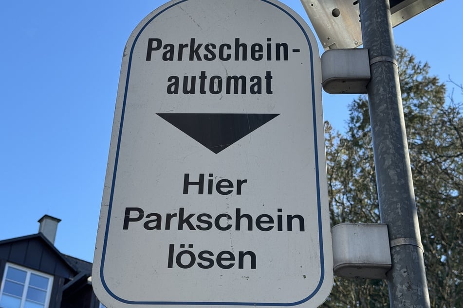 Der Angeklagte war mit dem Leeren der Automaten beauftragt und kam so an die Schlüssel. (Symbolbild)