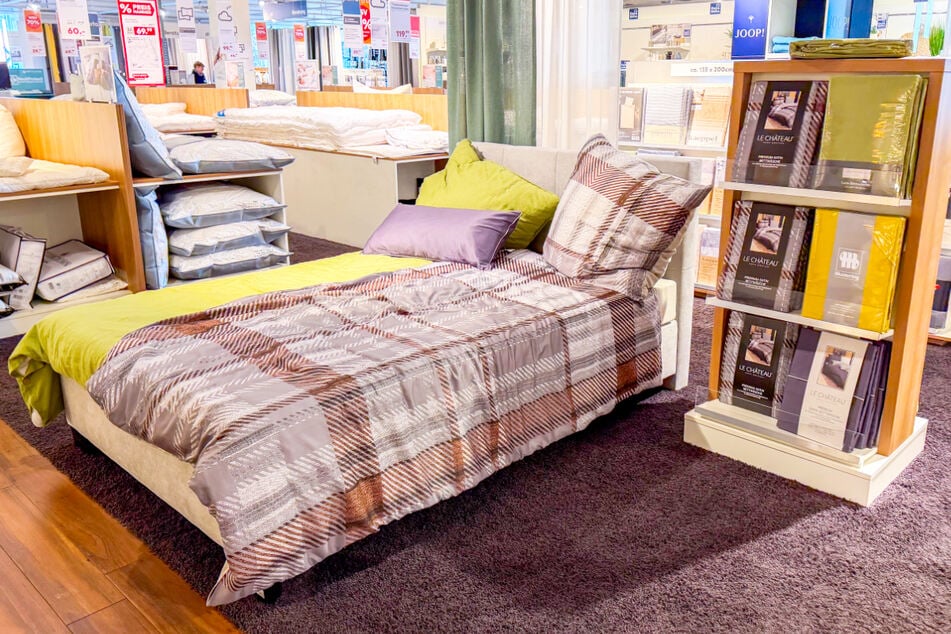 porta gibt hohen Rabatt auf Betten, Ecksofas und Couchtische