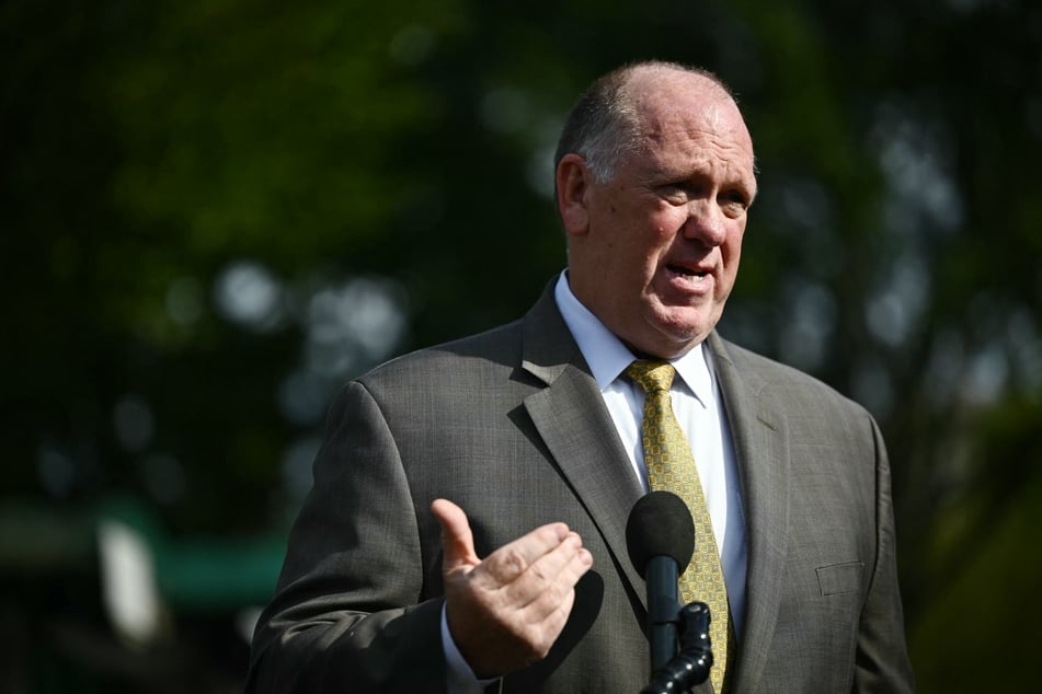 "Border Czar" Tom Homan used an appearance on CNN's State of the Union to threaten to invade "most sanctuary cities."