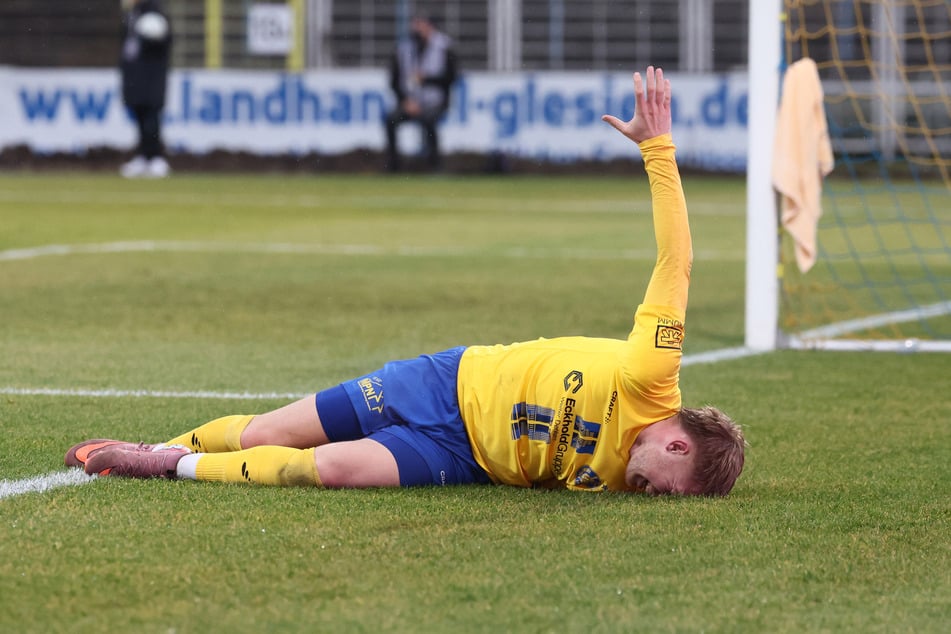 Stefan Maderer verletzte sich bei einem Torabschluss.