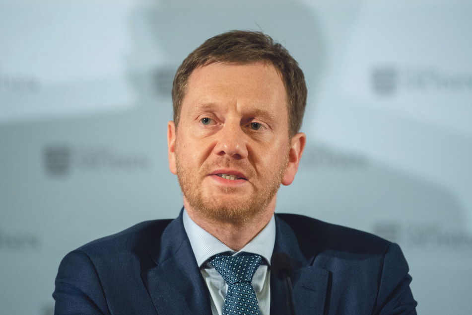 MP Michael Kretschmer (44, CDU) will im Kampf gegen Corona noch härter durchgreifen.