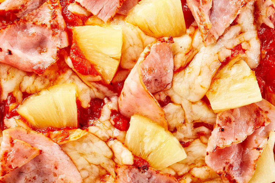 Das wohl kontroverseste Pizza-Topping: Ananas!