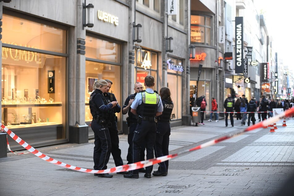 Bei dem Angriff am Wallrafplatz wurde ein 32-jähriger polnischer Fußballfan niedergestochen.