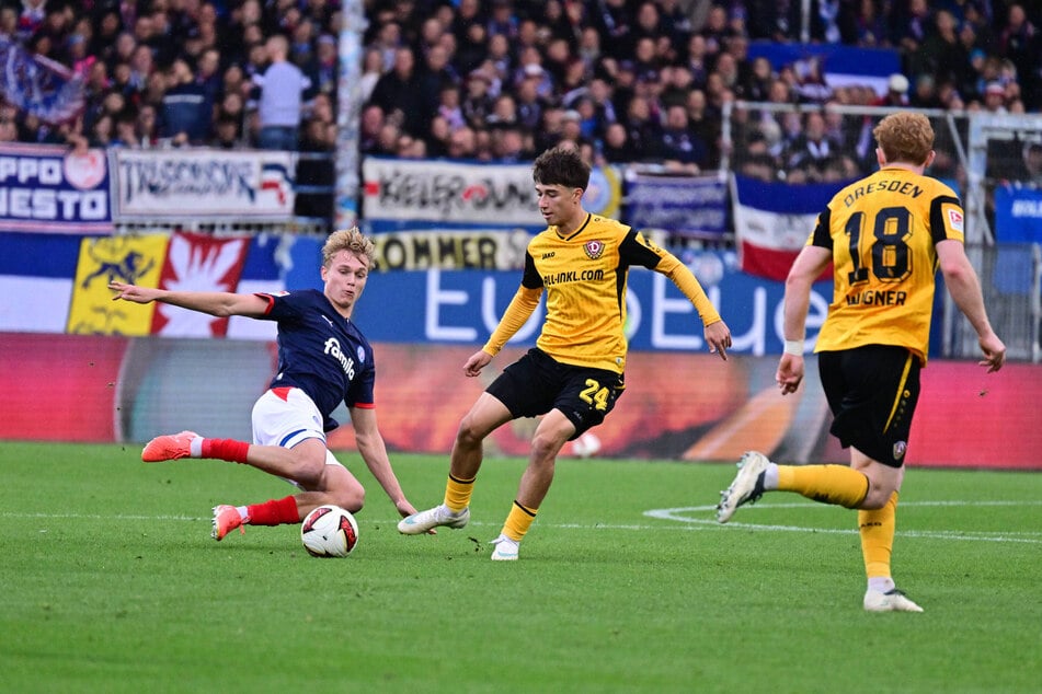 Patrice Covic (M.) war beim 0:3 in Kiel gar nicht zu sehen.