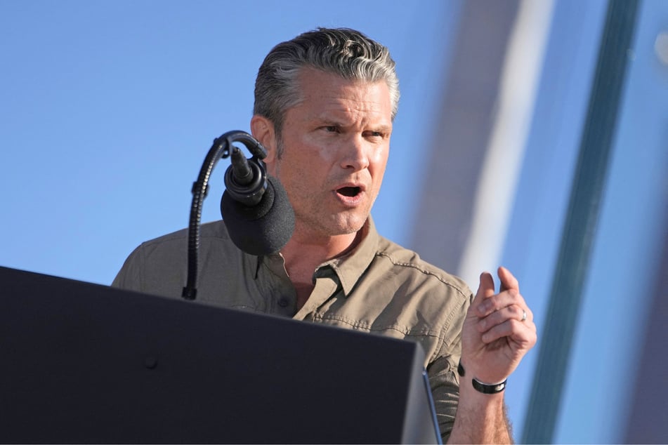 In a recent memo, Defense Secretary Pete Hegseth informed his staff of a new rule banning them from communicating with congress without his permission.