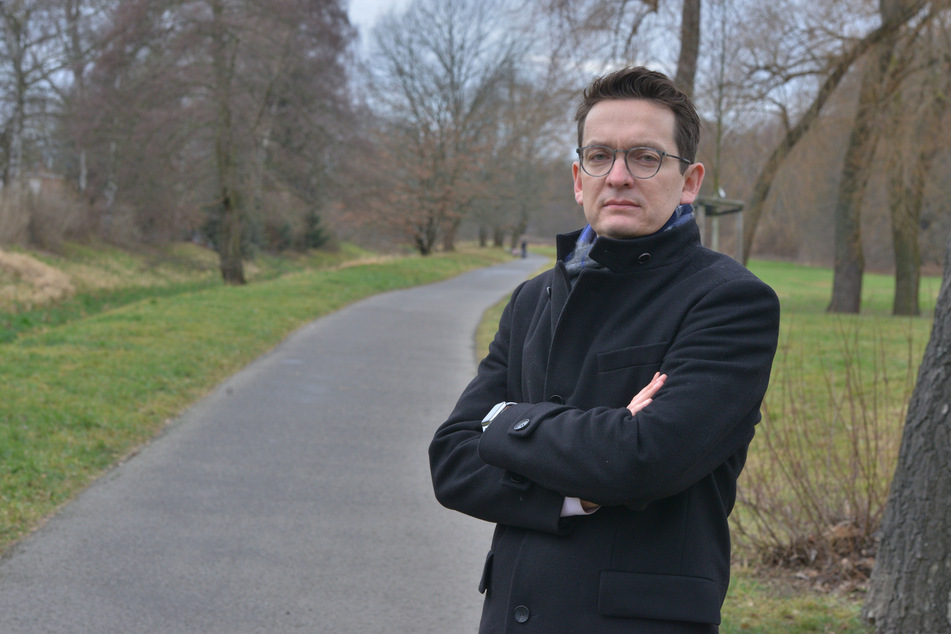 FDP-Stadtrat Jens Kieselstein (41) fordert feste Termine für die Bauvorhaben von der Stadt.