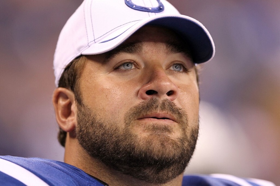 Former Colts player, Jeff Saturday stunned fans as the new interim head coach for Indianapolis on Monday following the release of Frank Reich.