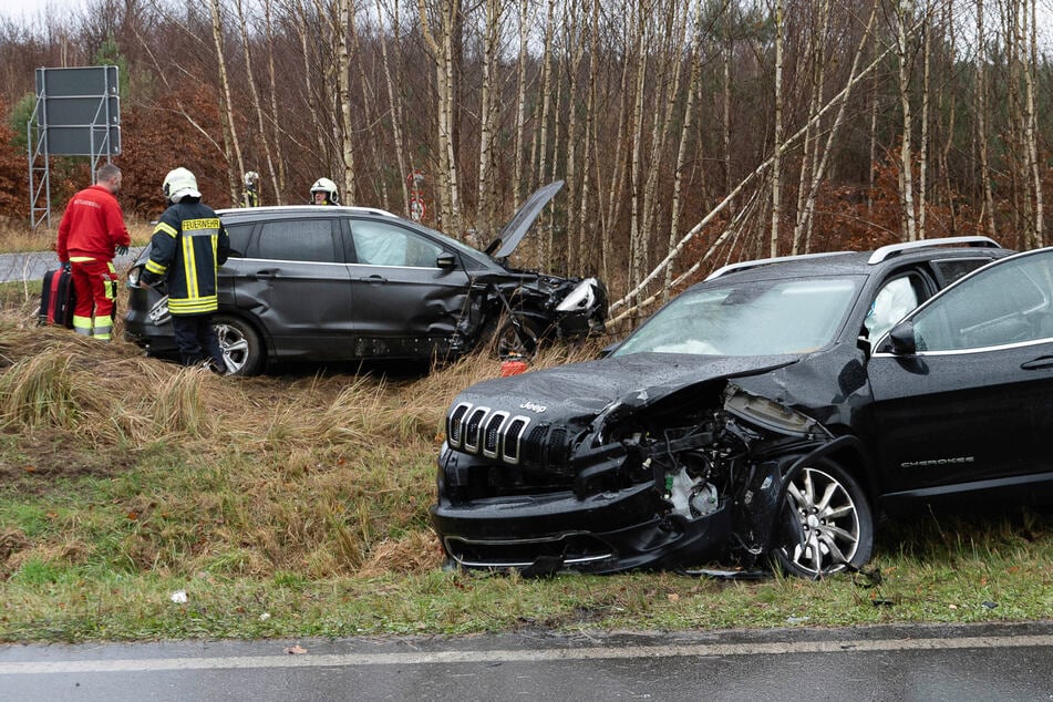 Schwerer Unfall: Bundesstraße über mehrere Stunden voll gesperrt