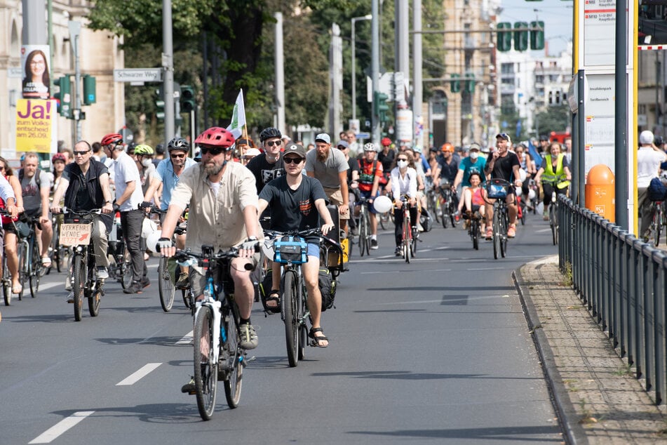 In Deutschland gibt es immer wieder Fahrrad-Demos zur Verbesserung der Verkehrssituation für Zweiräder.