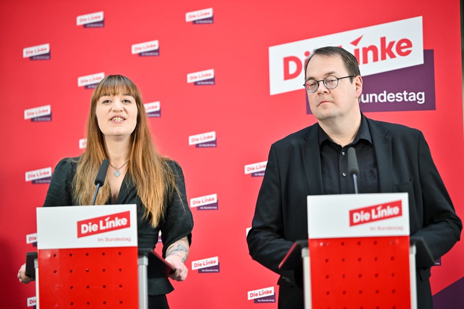 Heidi Reichinnek (Die Linke) und Sören Pellmann (Die Linke) sehen in den Sondierungsvereinbarungen von Union und SPD eine Politik gegen die Interessen der meisten Bürger.