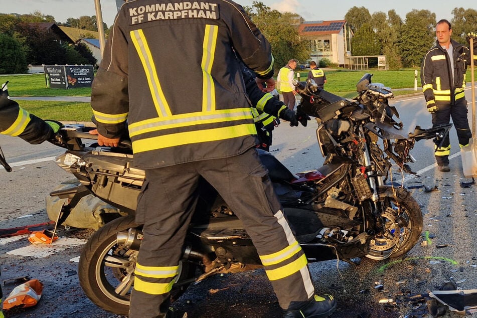 Bei einem Abbiegeunfall auf der B388 ist am Mittwochnachmittag ein 63-jähriger Biker verunglückt.