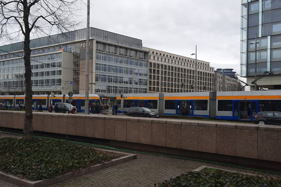 Am Freitagnachmittag stauten sich die Straßenbahnen am Augustusplatz.