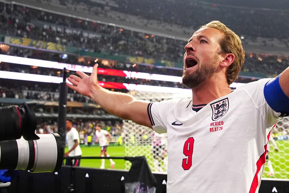 Zu viel "Wonderwall" geschmettert: Harry Kane versagt bei legendärem Interview komplett die Stimme