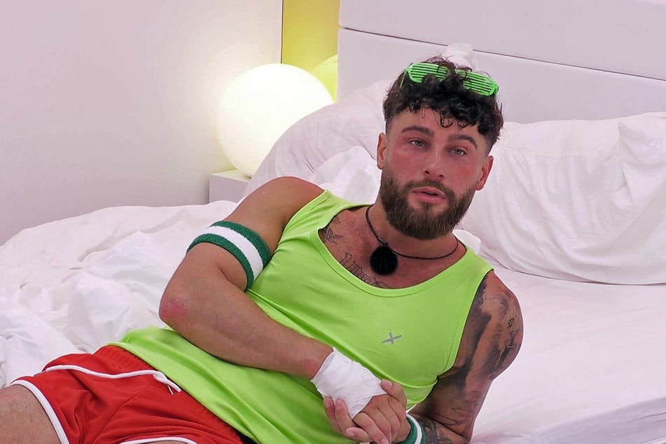 Mit Quiz-Fragen scheint es "Love Island VIP"-Kandidat Umut (27) nicht so zu haben.