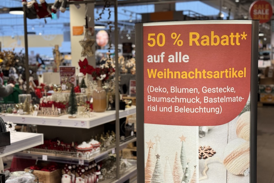 Alle weihnachtlichen Artikel aus dem NonFood-Bereich gibt's aktuell bei GLOBUS Chemnitz mit 50 Prozent Rabatt.