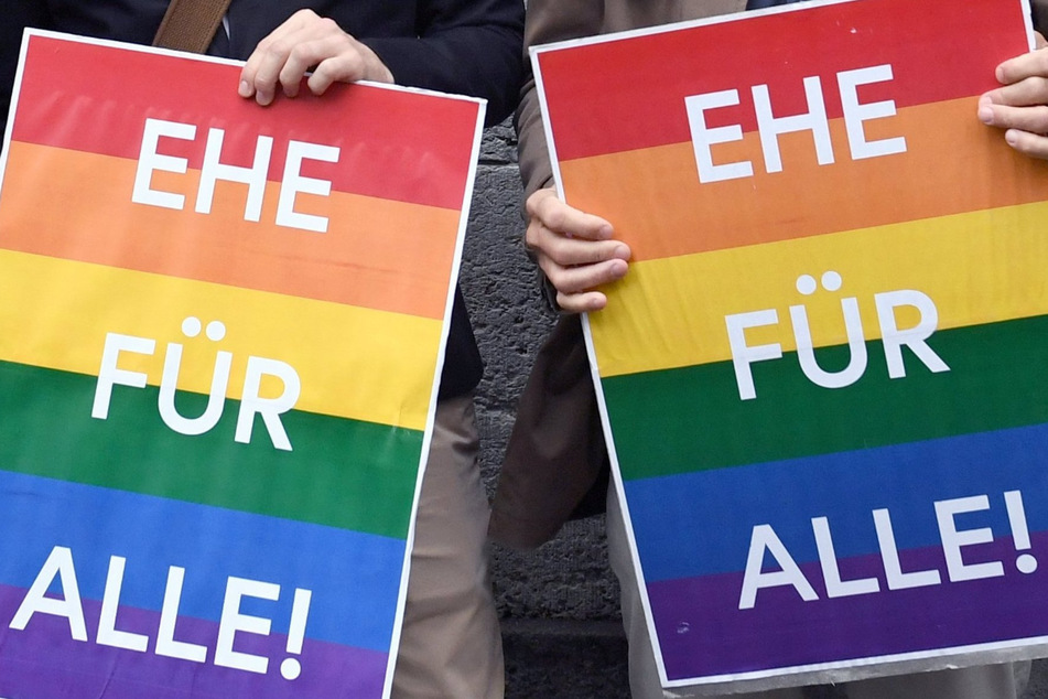 2017 trat das Gesetz zur Einführung des Rechts auf Eheschließung für Personen gleichen Geschlechts in Kraft. (Symbolbild)