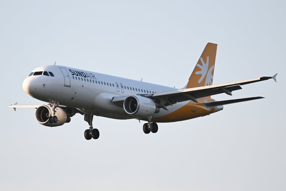Ein Airbus A320 der Fluggesellschaft Sundair brachte mehrere Deutsche sicher zum Frankfurter Flughafen.