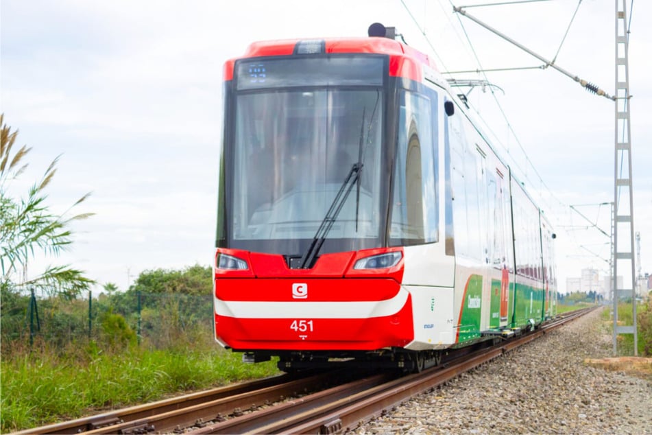 Solche Fahrzeuge werden bald von Chemnitz nach Limbach-Oberfrohna verkehren. Anfang Februar geht's los mit dem Ausbau der Strecke!