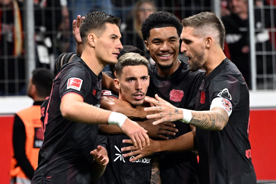 Nach nur einer Saison bei Bayer 04 könnte Malik Tillman (23, 2.v.r.) die Werkself im kommenden Sommer wieder verlassen.
