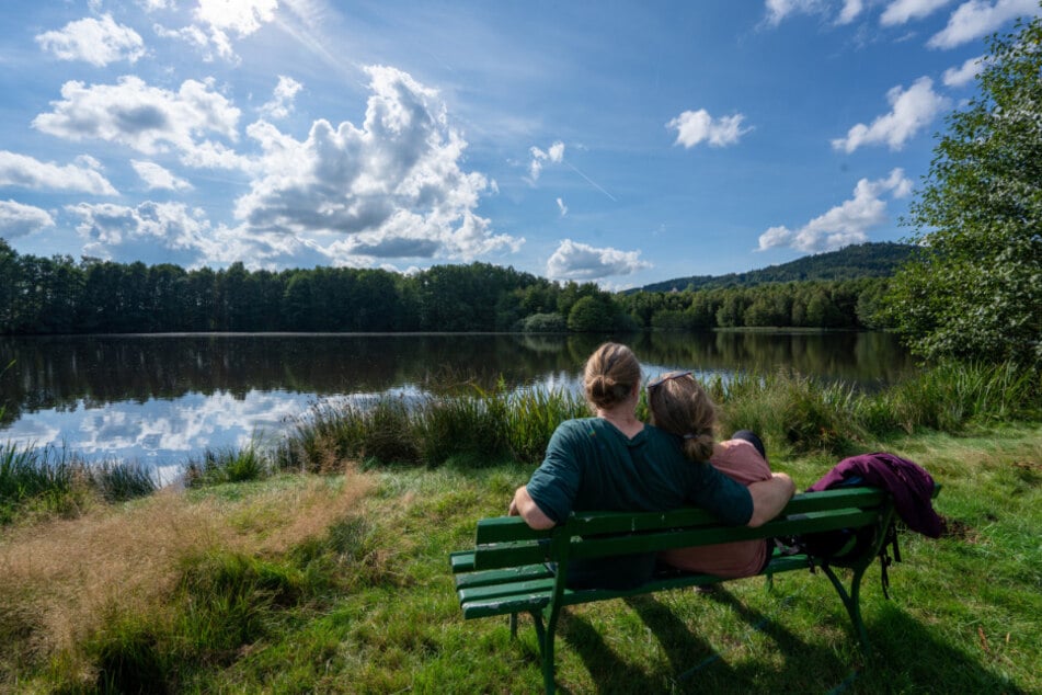 Malerisches Vogtland: Eine kurze Rast am See kann so entspannend sein.