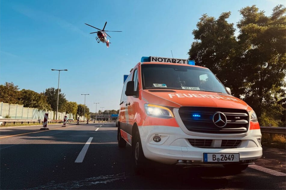 Bei dem Einsatz ist vorsorglich auch ein Rettungshubschrauber angefordert worden.