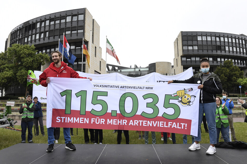 Die Volksinitiative fordert unter anderem Maßnahmen für naturverträgliche Landwirtschaft und mehr Artenschutz in den Städten.