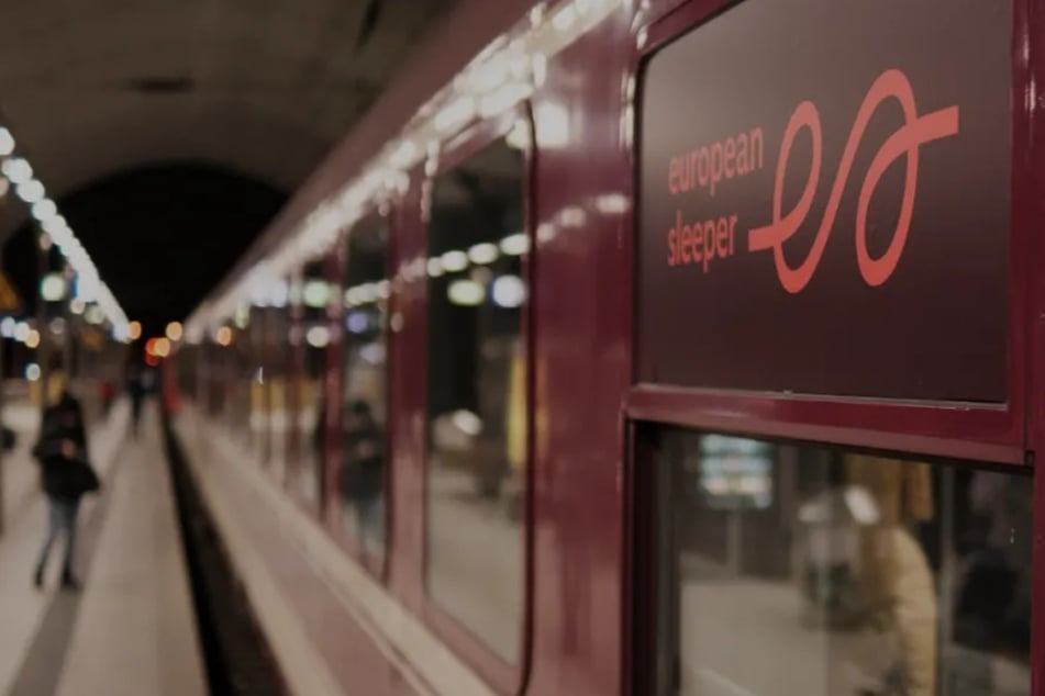 Dresden: Zwangspause in Dresden: Warum ein Nachtzug über acht Stunden am Hauptbahnhof stehen musste