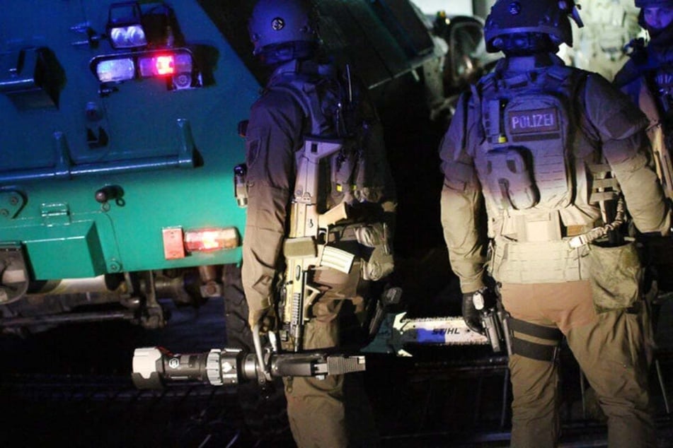 Berlin: Alarm vor CDU-Parteizentrale in Berlin: SEK überwältigt Schwert-Mann