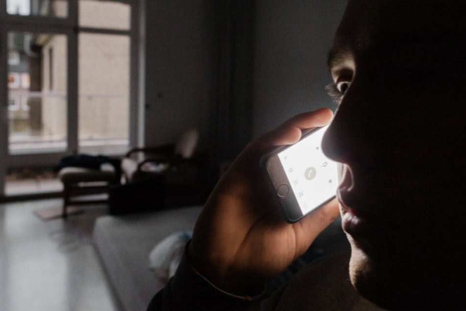 Rentner brutal ausgebeutet: Betrüger ergaunern 100.000 Euro