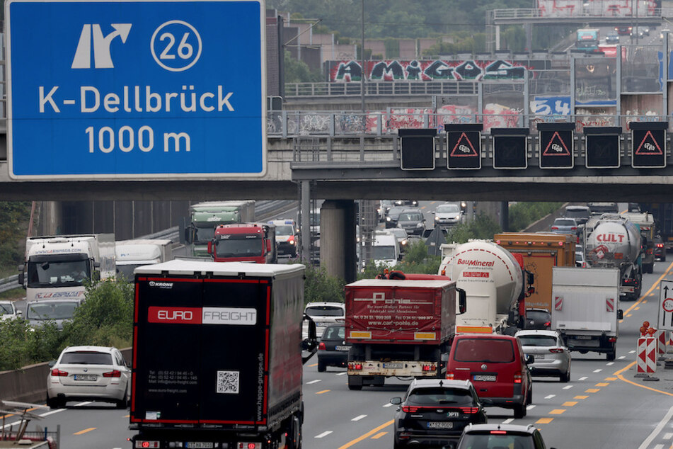 Mega-Stau rund um Köln erwartet: Dann soll der Verkehr am schlimmsten sein