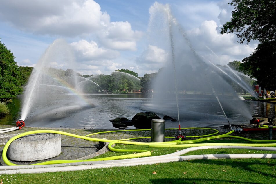 Die Lage im Münchner Westsee entspannt sich laut der Feuerwehr.