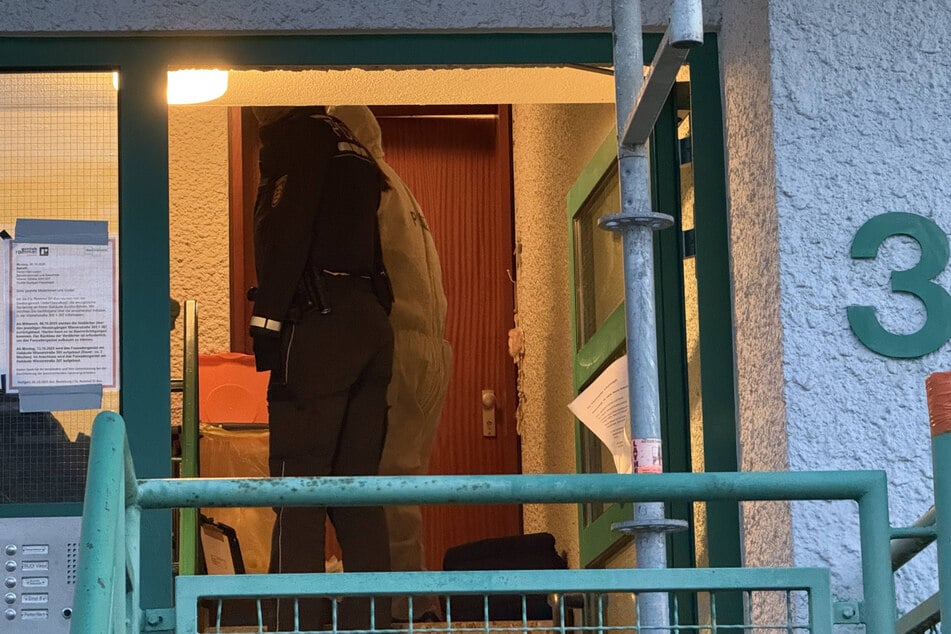 Frau und zwei Kinder tot in Stuttgarter Wohnhaus entdeckt