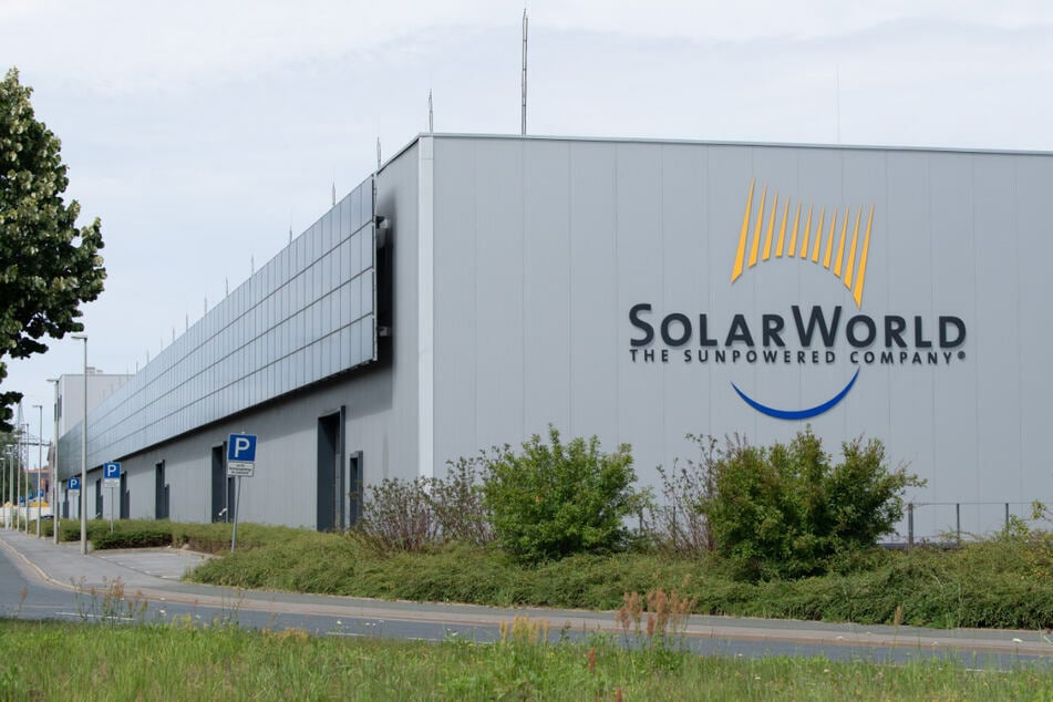 Neue Arbeitsplätze! Saxonia Edelmetalle übernimmt Werkhalle von Solarworld in Freiberg