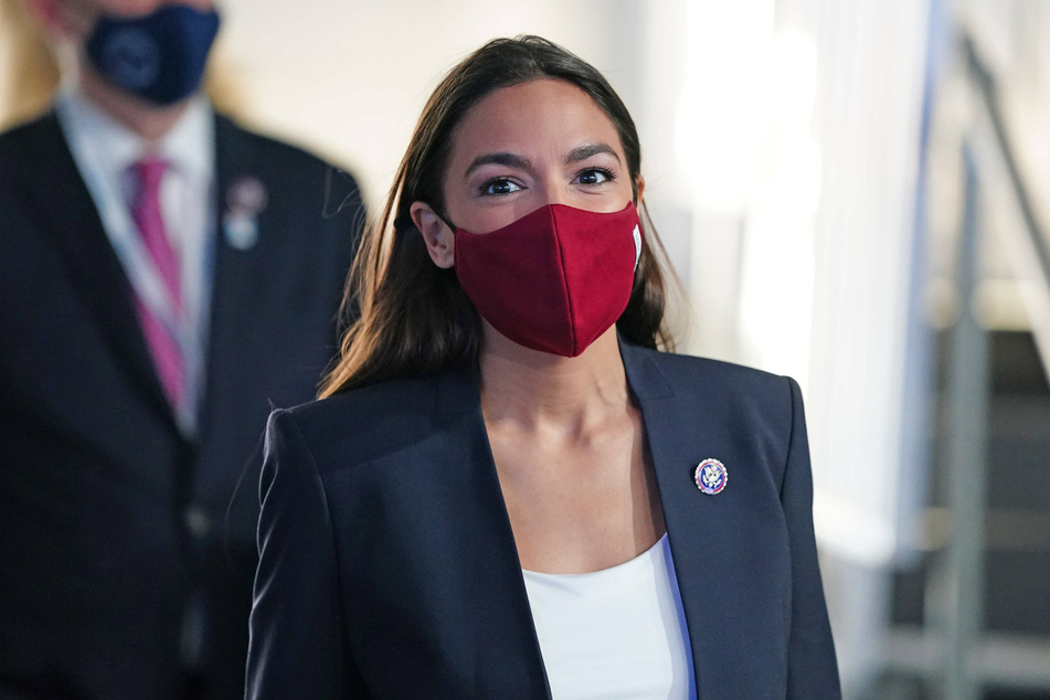 AOC announced on Sunday that she has tested positive for Covid-19.
